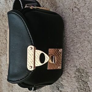 Tote n Carry Arm wristlet